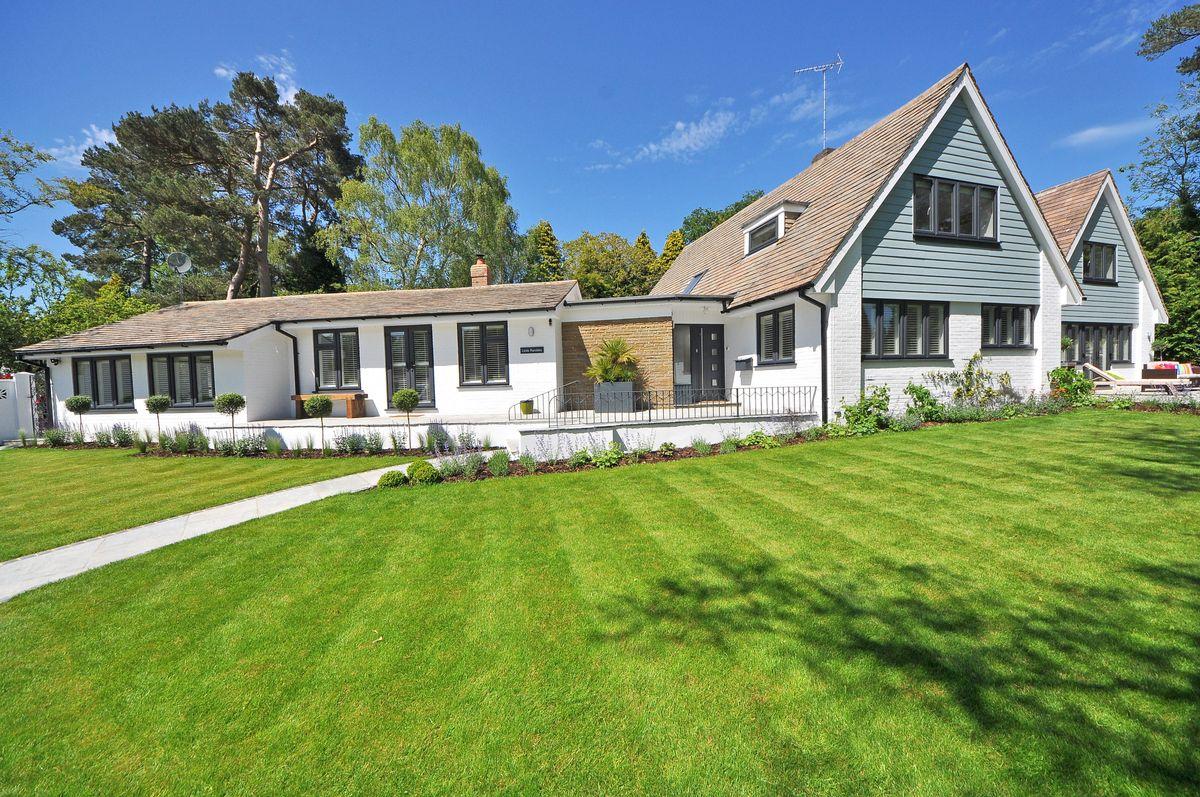 6-bedroom villa in Munich, Germany — 356 sqm, demo listing photo 1